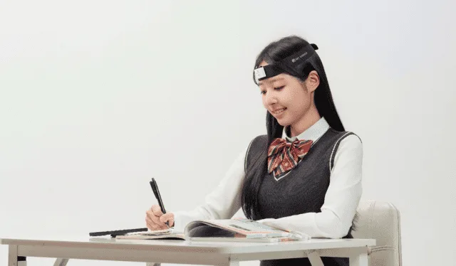 뇌파 측정 웨어러블 '브레인로그' 63% 할인, 순공시간 관리될까