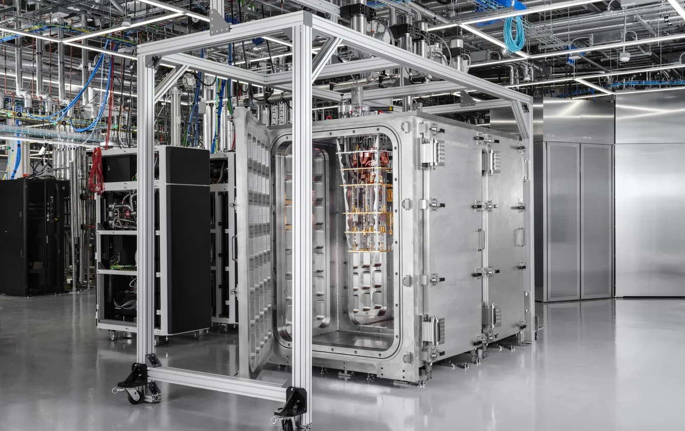 supercomputer quantum computer server room