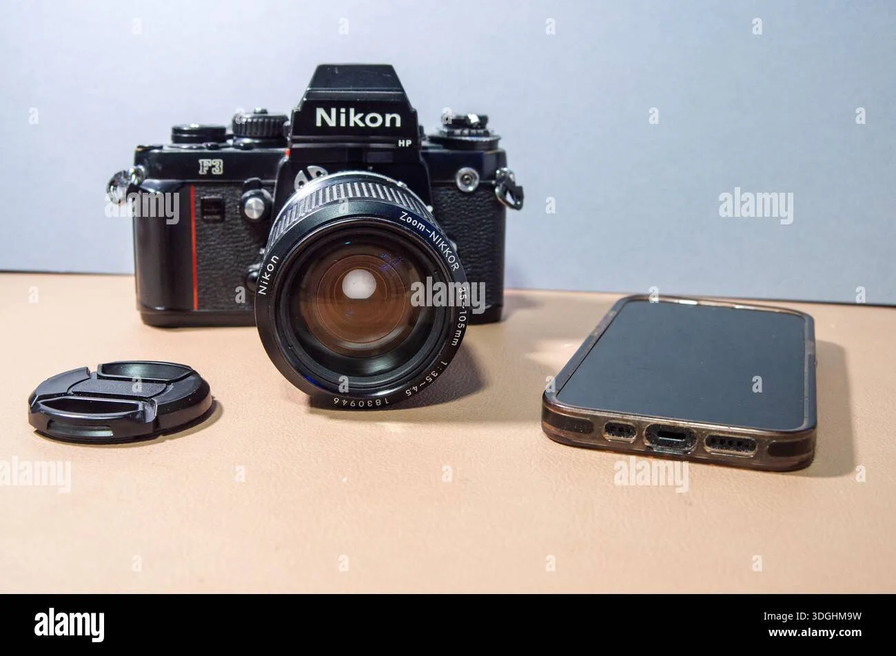 smartphone camera zoom lens comparison tech