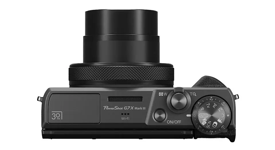 캐논 G7 X III 한정판으로 즐겁게 브이로그를 촬영하는 인물